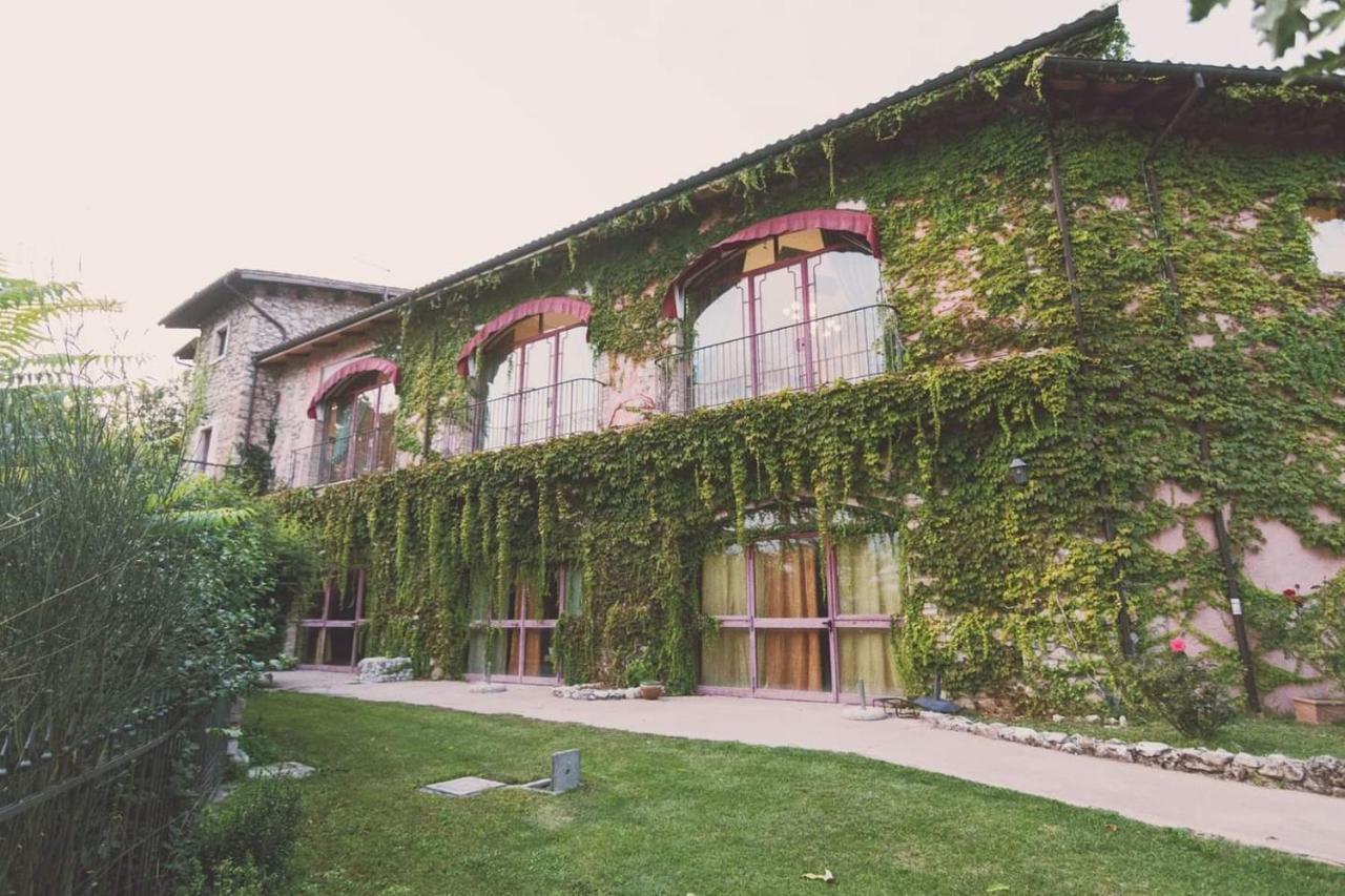 Hotel Il Querceto Delle Marine LʼAquila Exterior foto